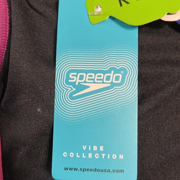 ✨NWT✨Speedo Swimsuit - Picture 6 of 9